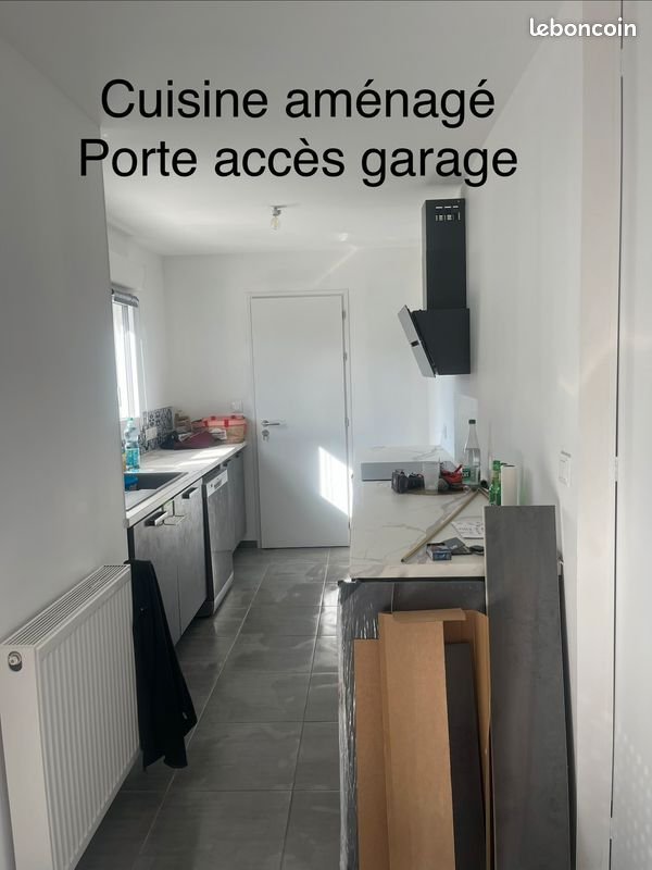 Maison à louer, 90m², Brandérion