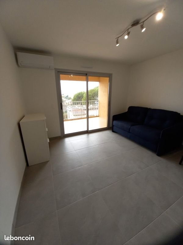Appartement à louer, 25m², Cagnes-sur-Mer