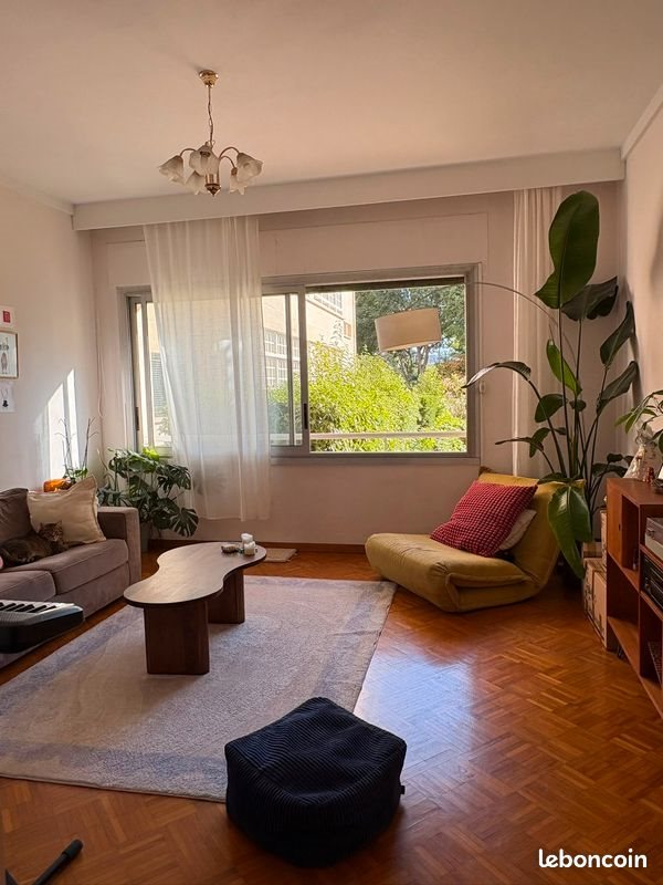 Appartement à louer, 54m², Marseille 8ème