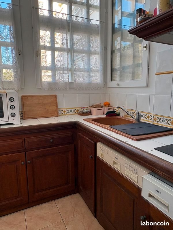 Appartement à louer, 54m², Marseille 8ème