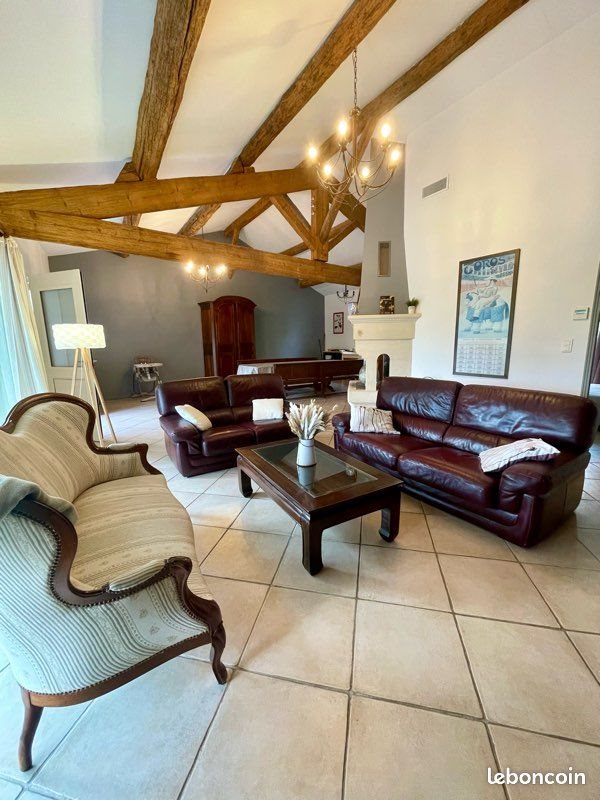 Maison à louer, 165m², Marsillargues