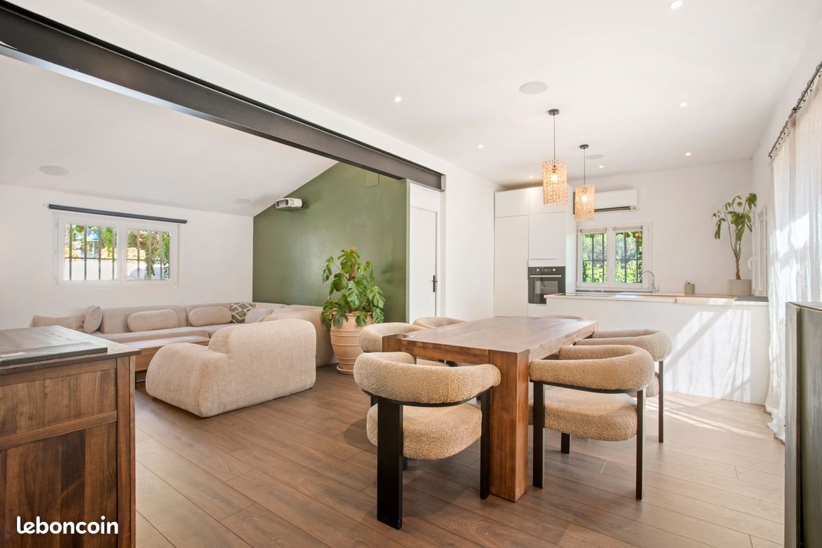 Maison à louer, 80m², Grimaud