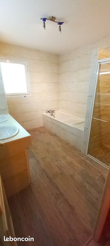 Maison à louer, 150m², Aiffres