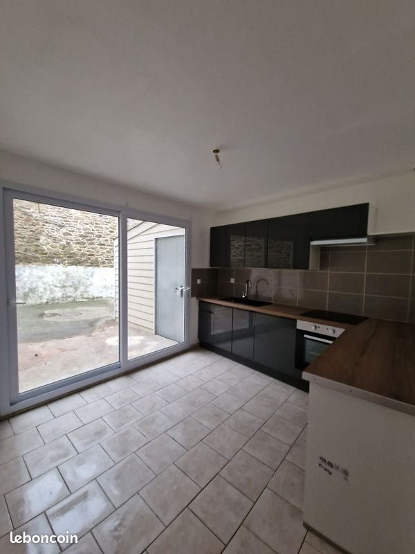 Maison à louer, 70m², Belle-Isle-en-Terre