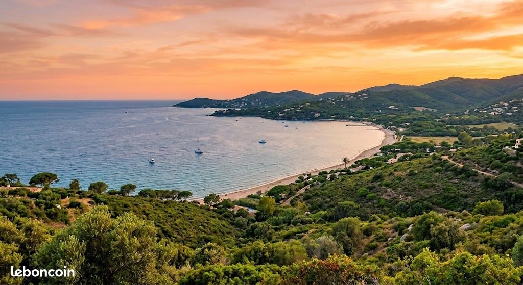 Maison à vendre, 250m², Cavalaire-sur-Mer