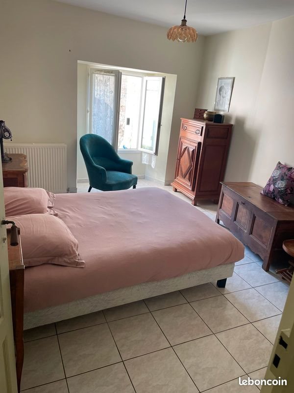 Maison à louer, 120m², Brantôme
