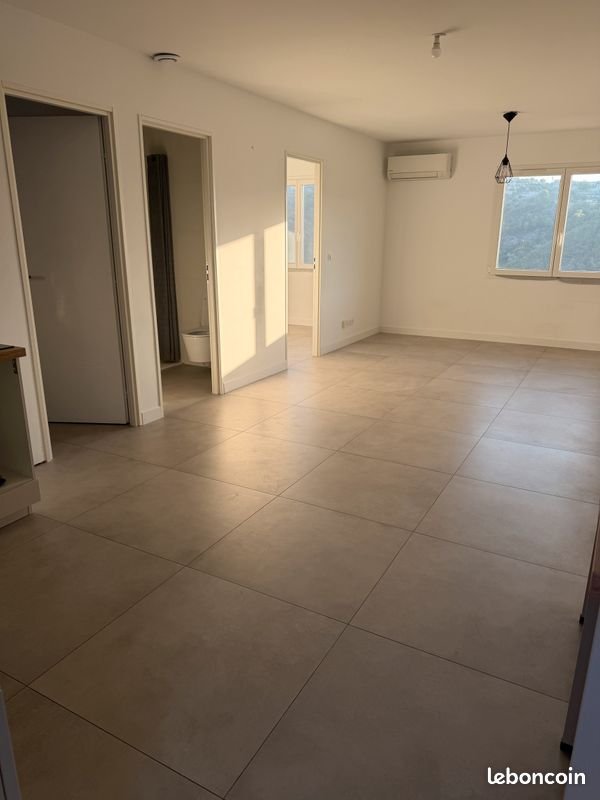 Appartement à louer, 55m², Saint-André-de-la-Roche