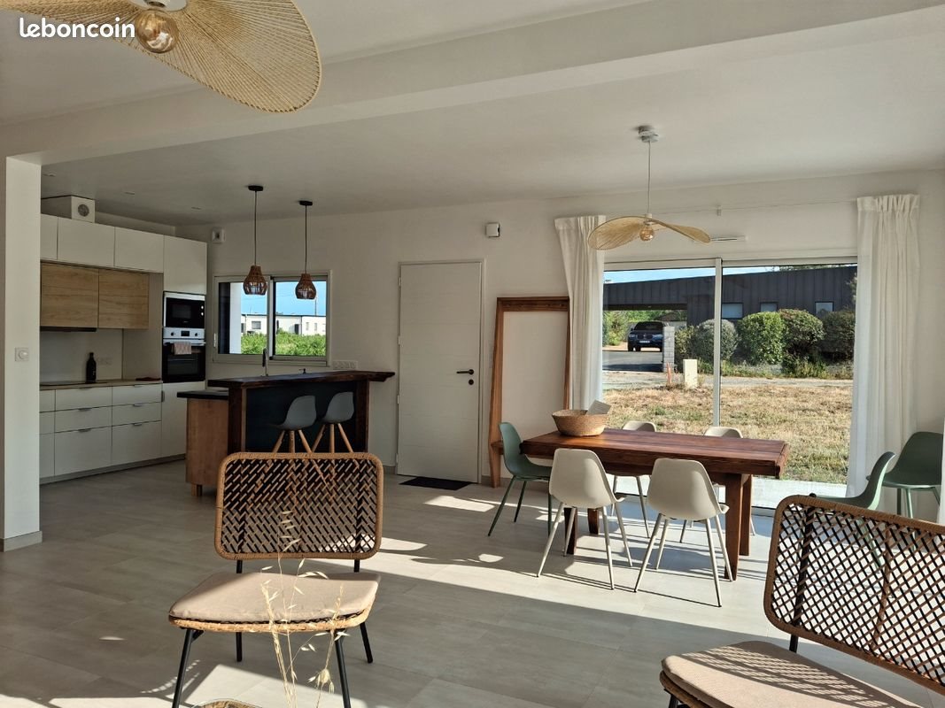 Maison à louer, 124m², Plomeur