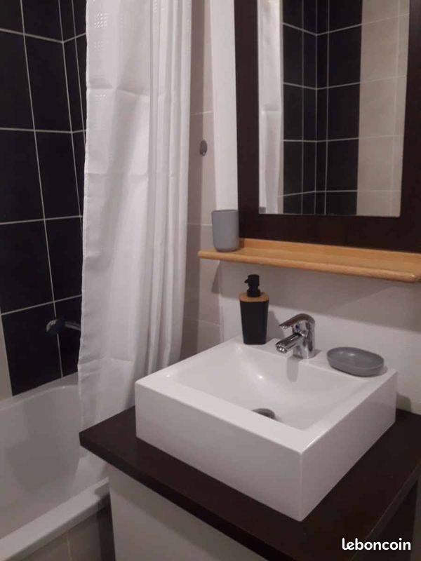 Appartement à louer, 28m², Viviers