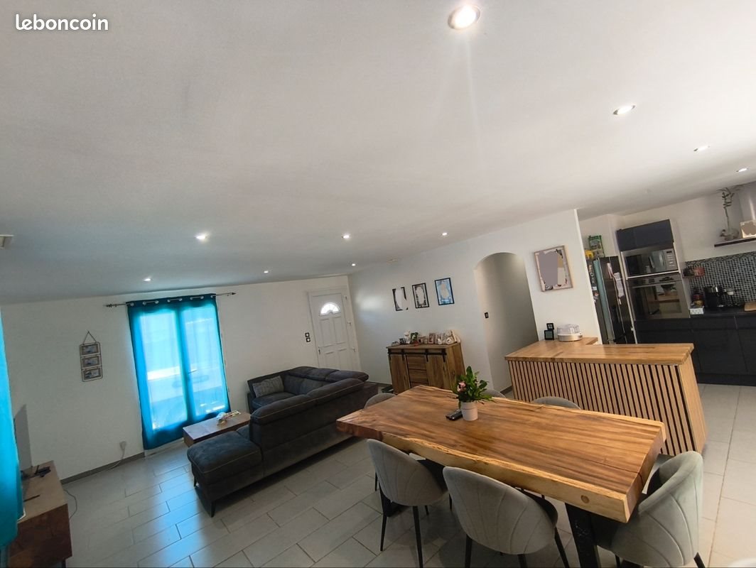 Maison à vendre, 75m², Saint-Julien-de-Peyrolas