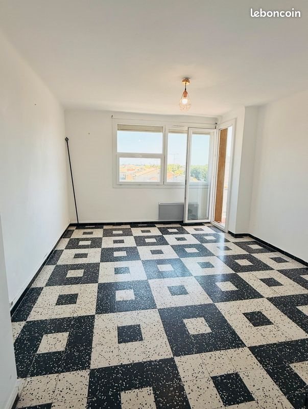 Appartement à louer, 62m², Lunel