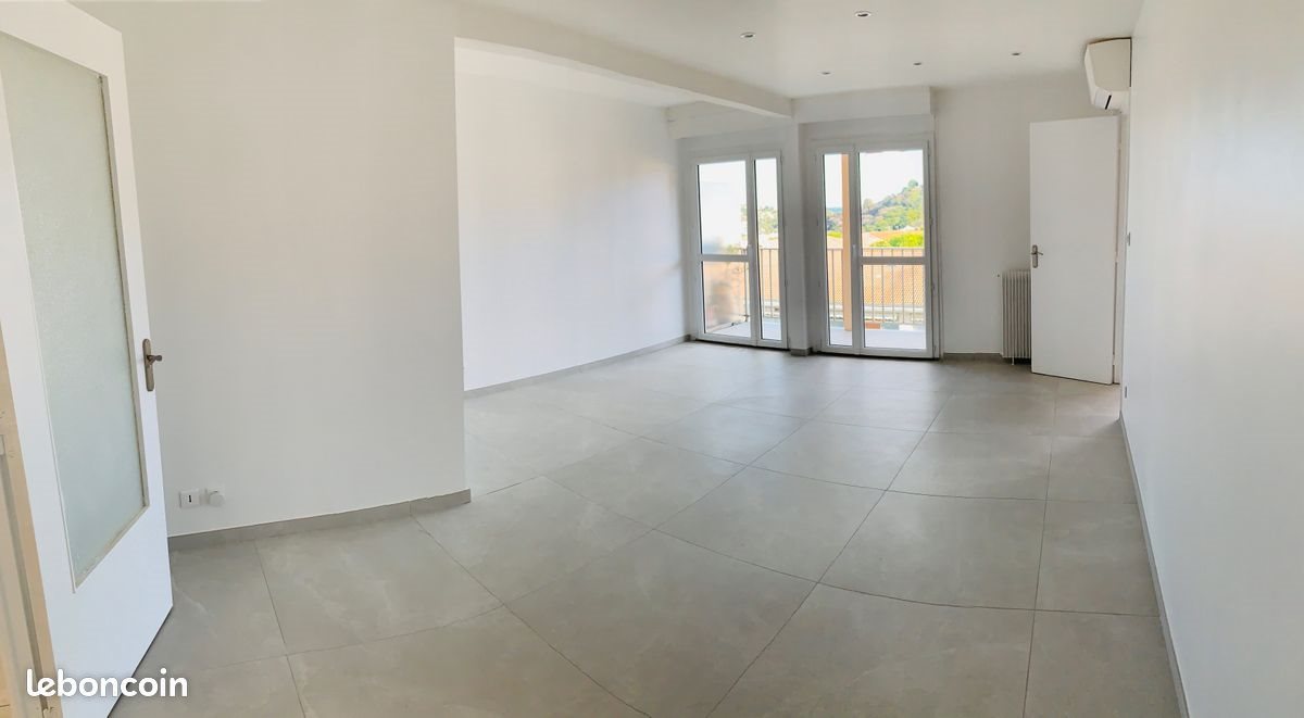 Appartement à louer, 80m², Vallauris