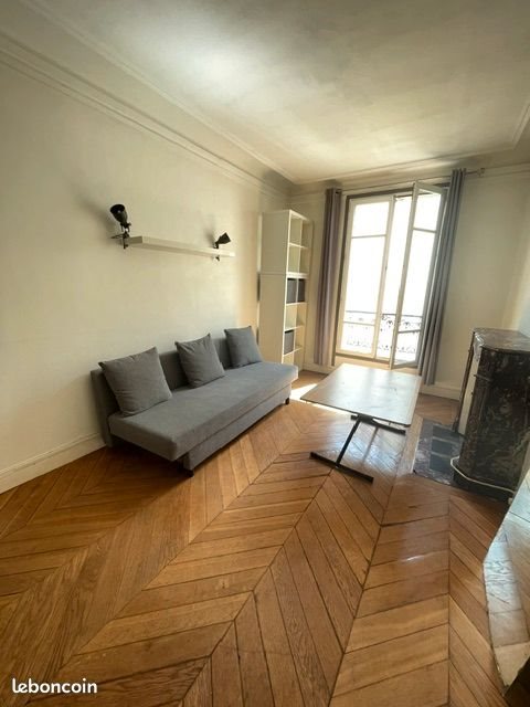 Appartement à louer, 27m², Paris 18ème