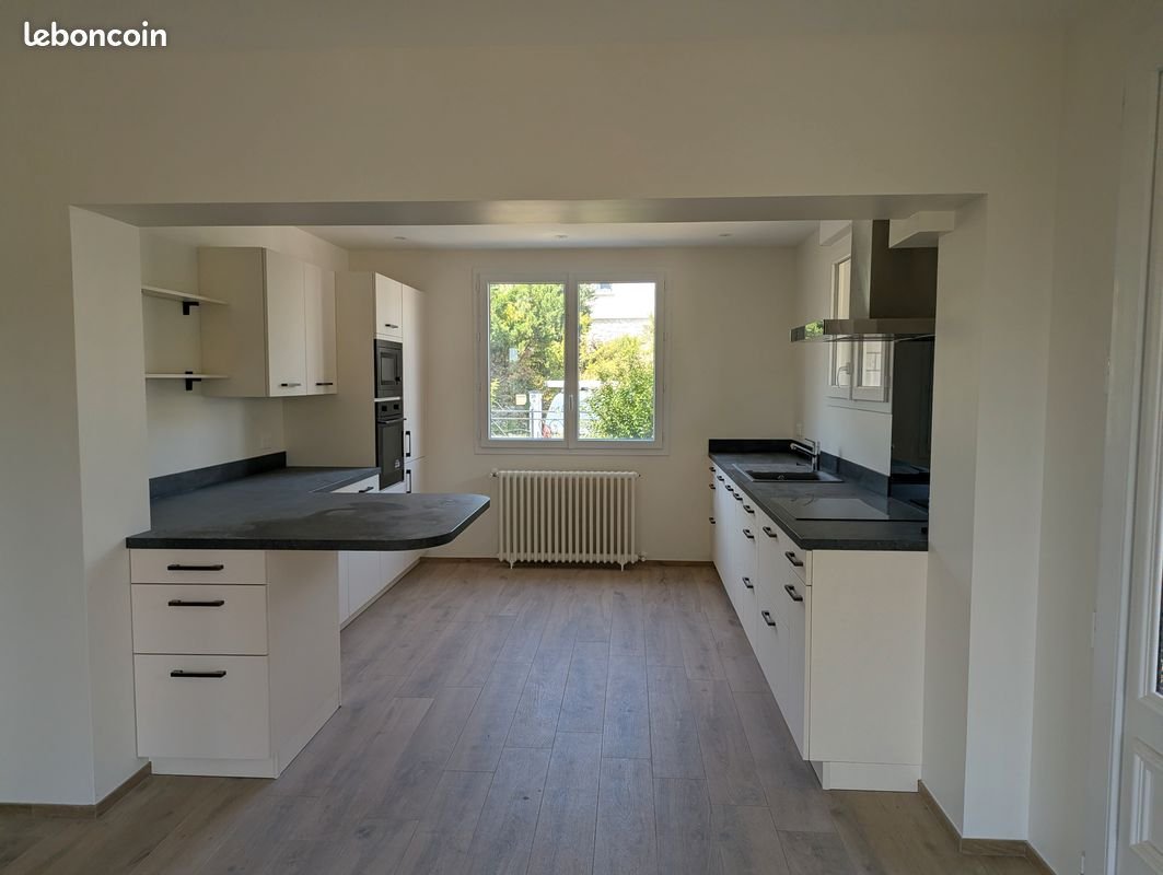 Maison à louer, 250m², Soyaux