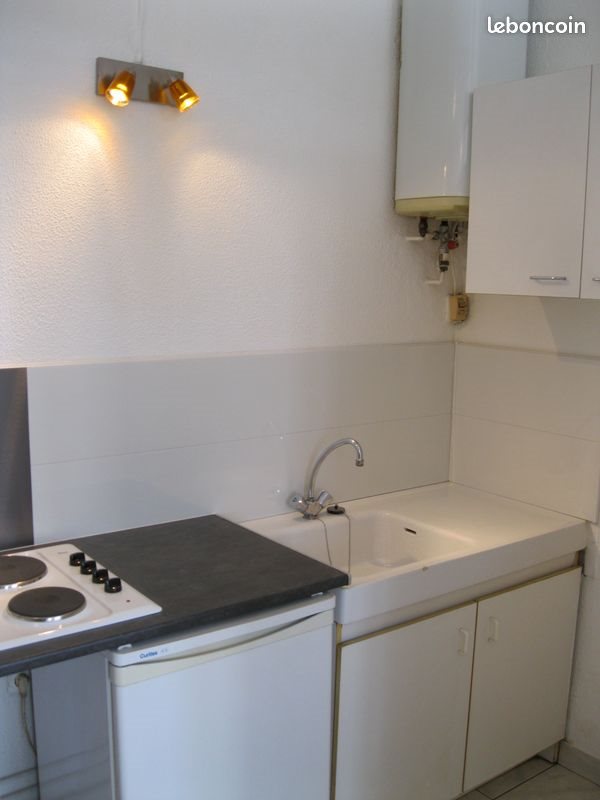 Appartement à louer, 21m², Saintes