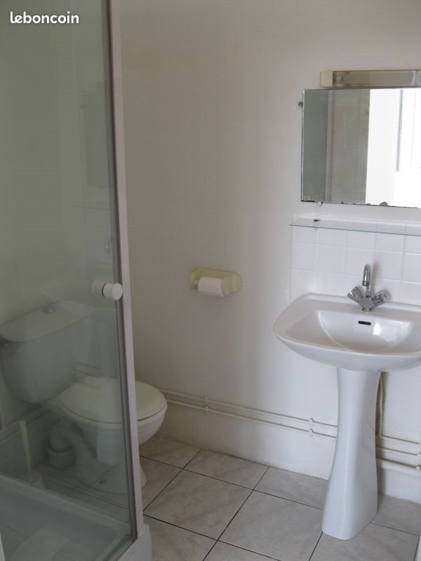 Appartement à louer, 21m², Saintes
