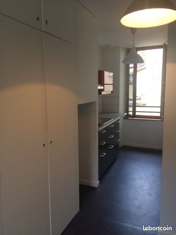 Appartement à louer, 27m², Figeac