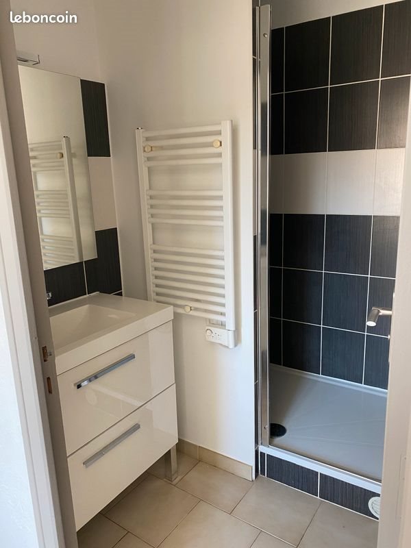 Appartement à louer, 58m², Orange