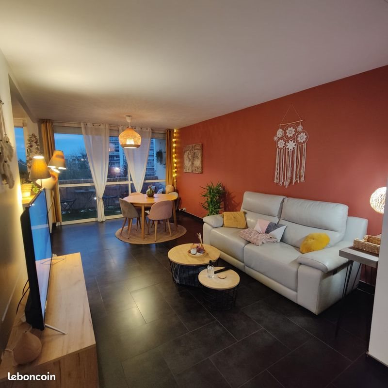 Appartement à louer, 76m², Maurepas