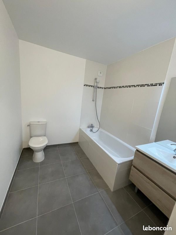 Appartement à louer, 81m², Aubervilliers