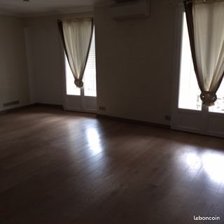 Appartement à louer, 70m², Poussan