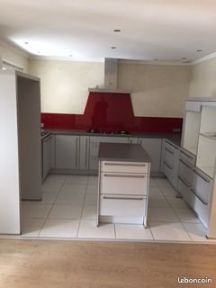 Appartement à louer, 70m², Poussan