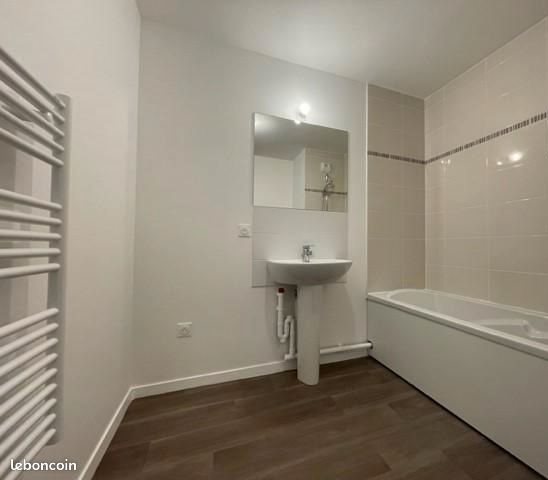 Appartement à louer, 64m², Melun