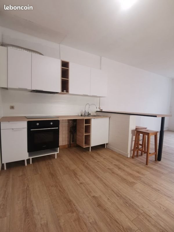 Maison à louer, 85m², Mirambeau