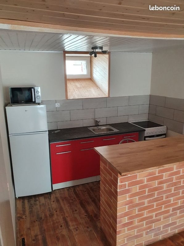 Appartement à louer, 43m², Vic-sur-Cère