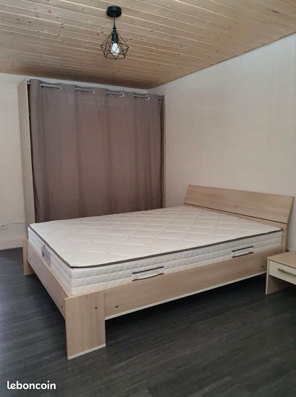 Appartement à louer, 43m², Vic-sur-Cère