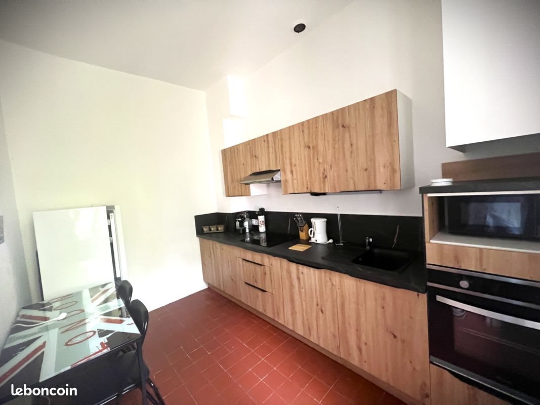 Appartement à louer, 77m², Carpentras