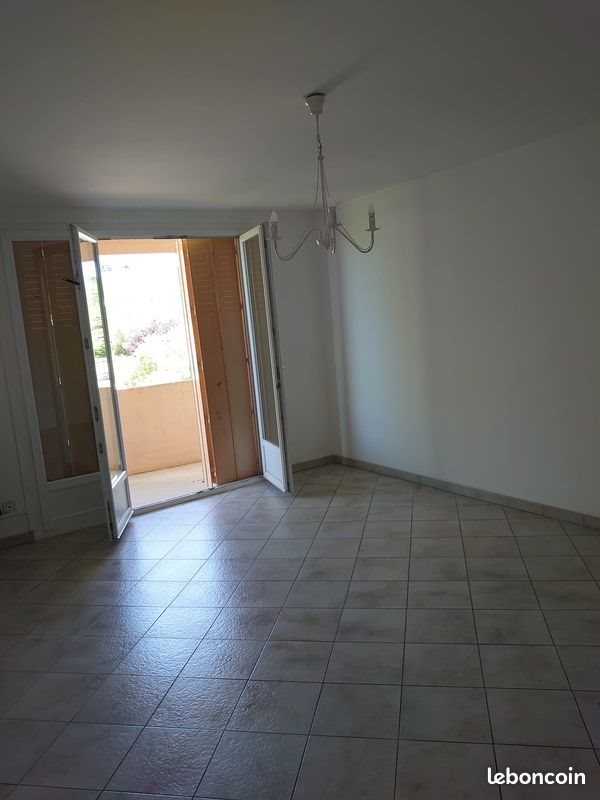 Appartement à louer, 70m², Charlieu