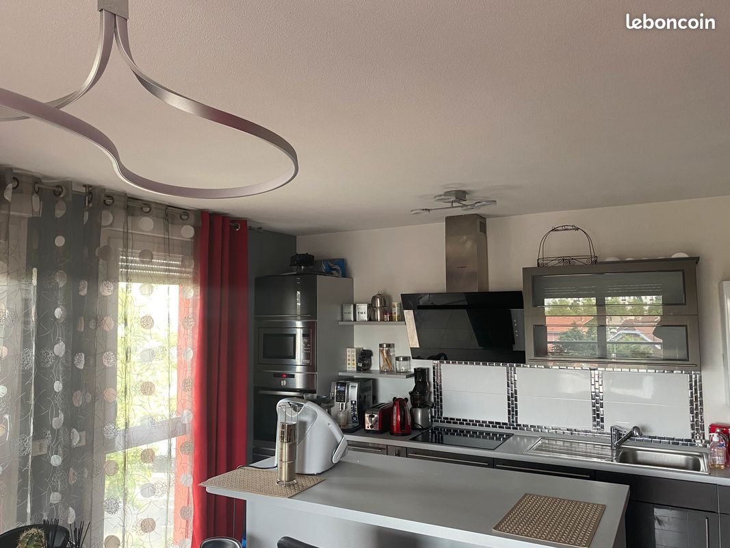 Appartement à louer, 61m², Vénissieux