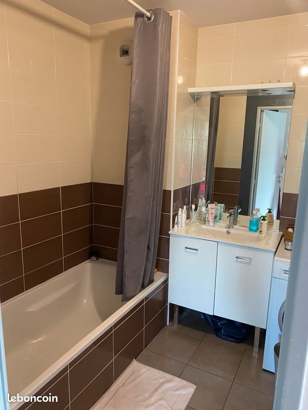 Appartement à louer, 61m², Vénissieux