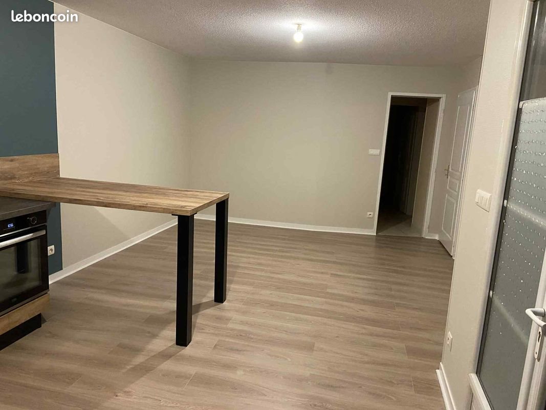 Appartement à louer, 60m², Pierre-de-Bresse