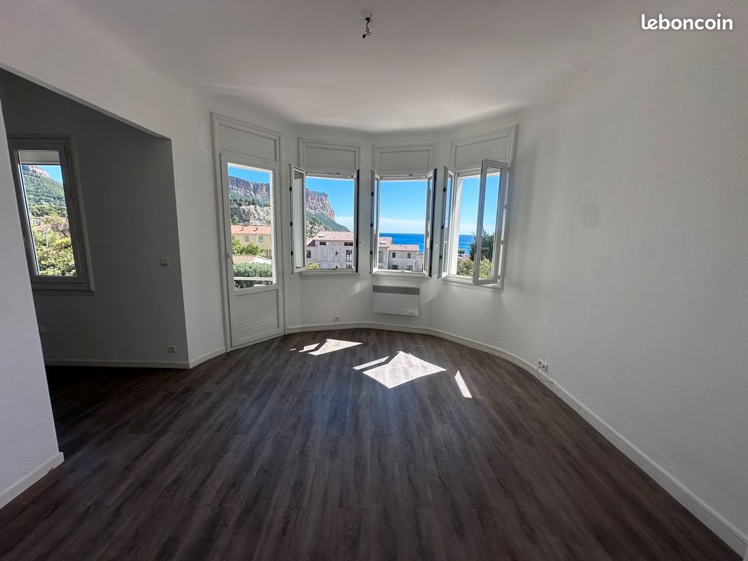Appartement à louer, 57m², Cassis