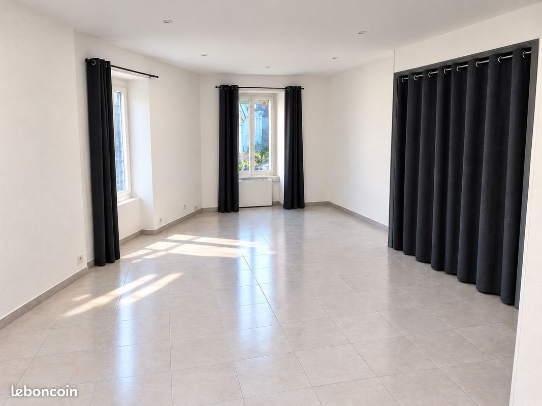 Appartement à louer, 75m², Lencloître