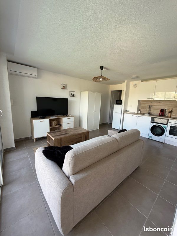 Appartement à louer, 22m², Carqueiranne