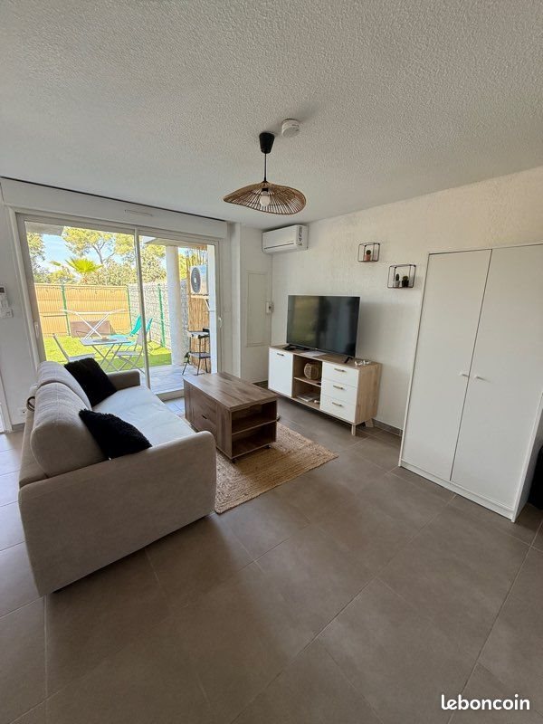 Appartement à louer, 22m², Carqueiranne