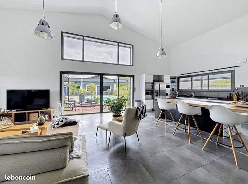 Maison à vendre, 235m², Villeneuve-du-Paréage
