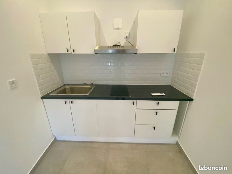 Appartement à louer, 27m², Marseille 9ème