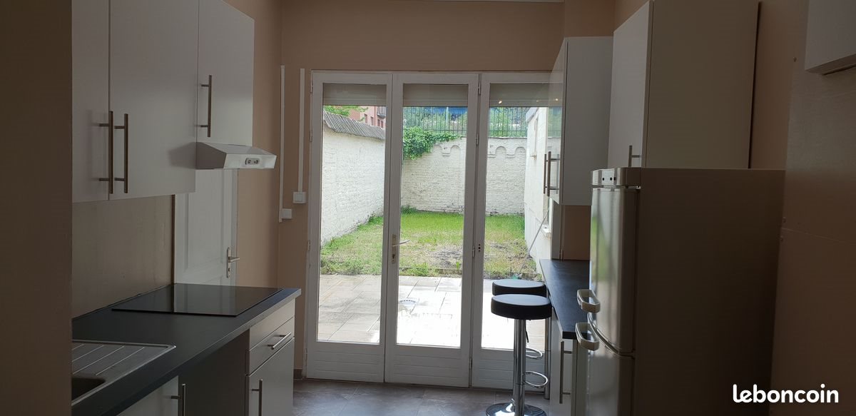 Appartement à louer, 60m², Lille