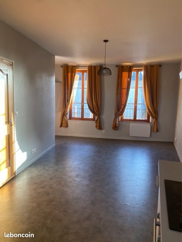 Appartement à louer, 55m², Crécy-sur-Serre