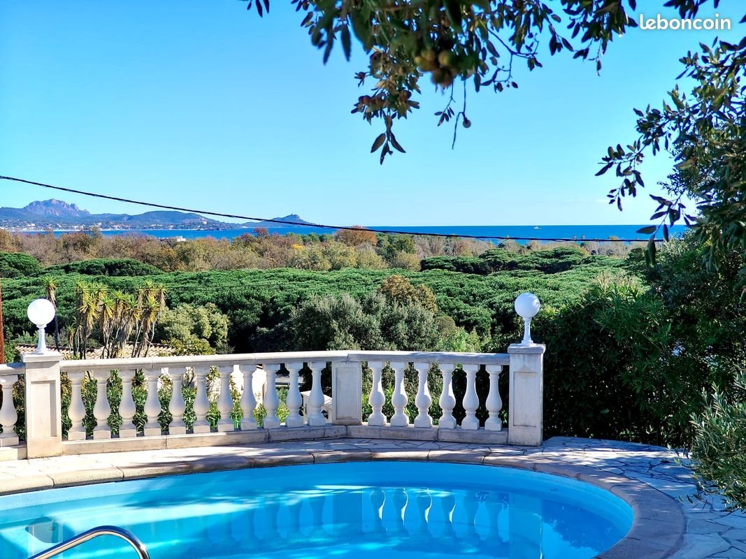 Maison à vendre, 158m², Fréjus