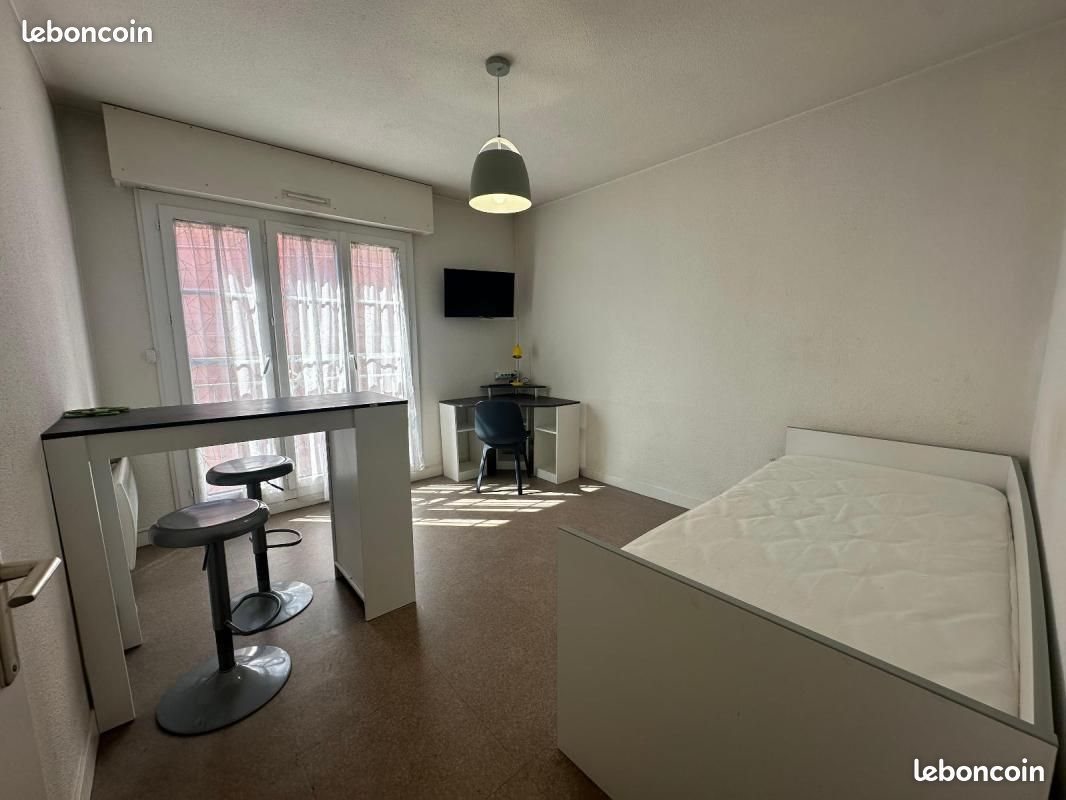 Appartement à louer, 22m², Saint-Etienne