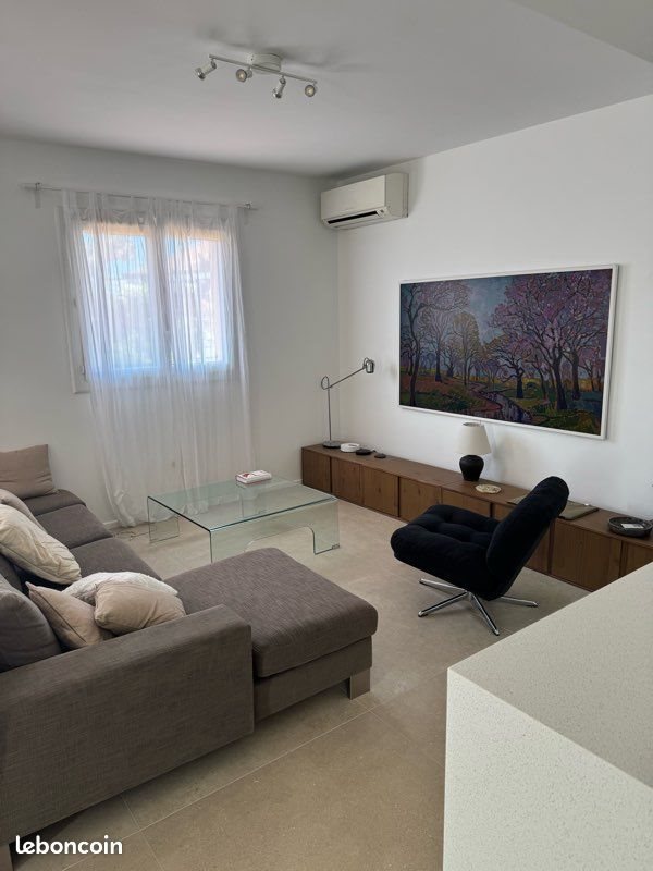 Maison à louer, 73m², Carqueiranne