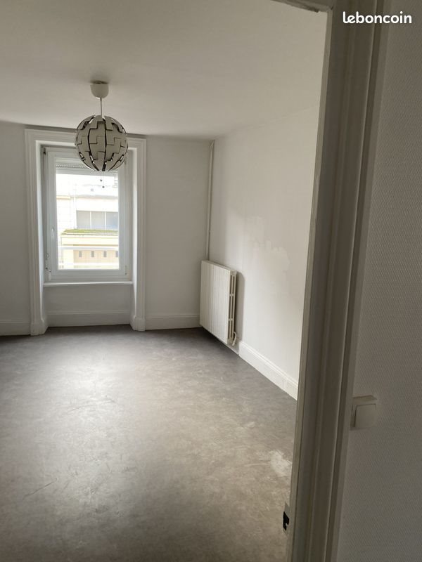 Appartement à louer, 77m², Montbrison