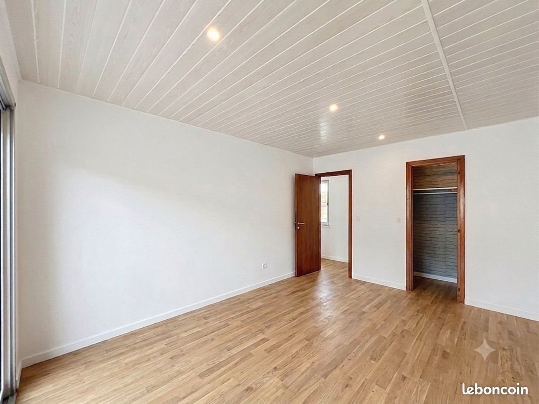 Appartement à louer, 56m², Menton