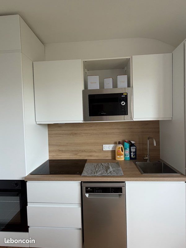 Appartement à louer, 23m², Courbevoie