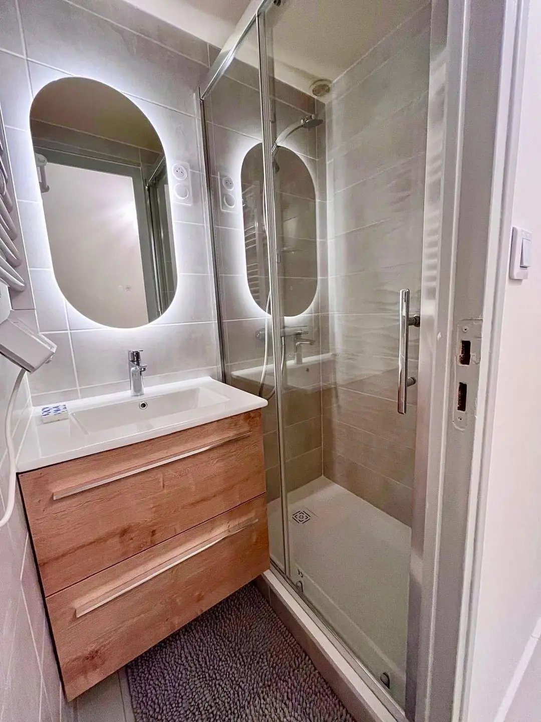 Appartement à louer, 35m², Marseille 8ème